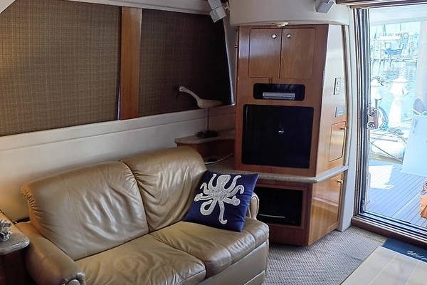 Carver 450 Voyager Pilothouse Yacht For Sale
