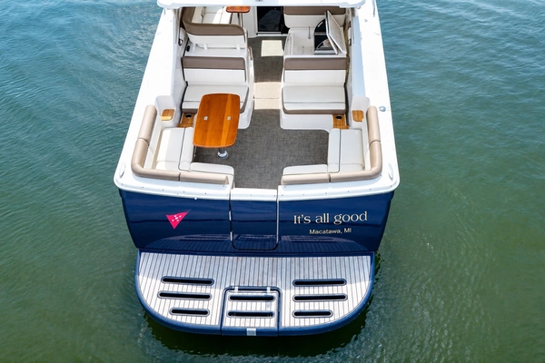 Tiara Yachts 3100 Coronet Yacht For Sale
