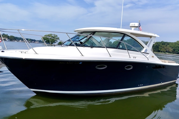Tiara Yachts 3100 Coronet Yacht For Sale
