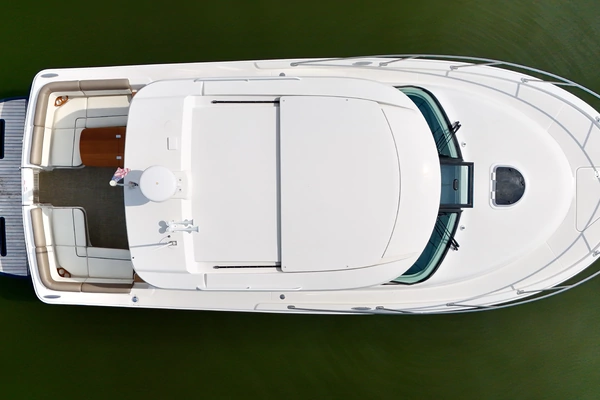 Tiara Yachts 3100 Coronet Yacht For Sale