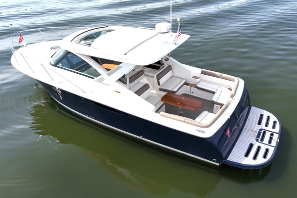 Tiara Yachts 3100 Coronet Yacht For Sale