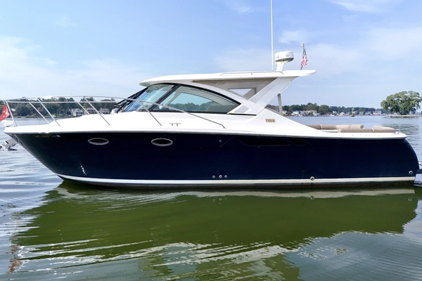 Tiara Yachts 3100 Coronet Yacht For Sale