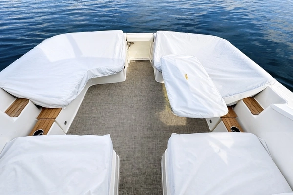 Tiara Yachts 3100 Coronet Yacht For Sale