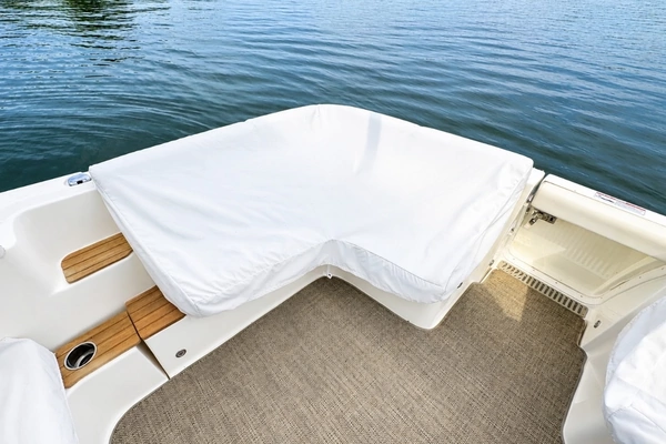 Tiara Yachts 3100 Coronet Yacht For Sale