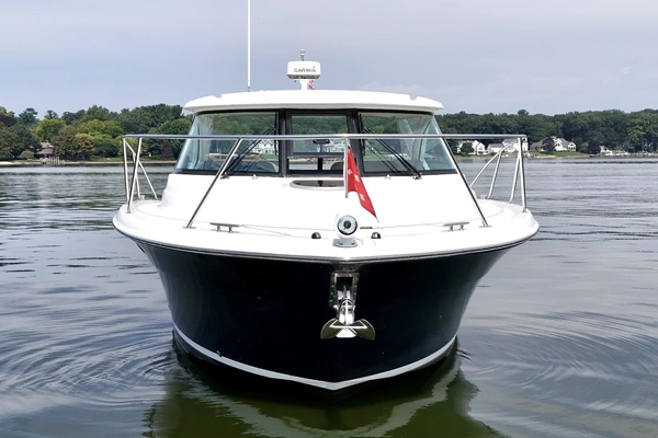 Tiara Yachts 3100 Coronet Yacht For Sale