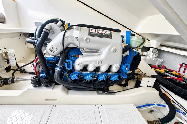 Tiara Yachts 3100 Coronet Yacht For Sale