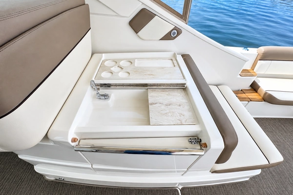Tiara Yachts 3100 Coronet Yacht For Sale