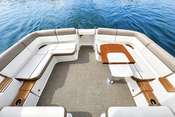 Tiara Yachts 3100 Coronet Yacht For Sale
