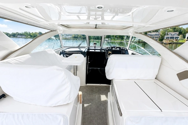 Tiara Yachts 3100 Coronet Yacht For Sale