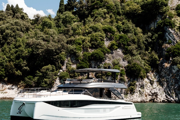 59ft Prestige Yacht For Sale