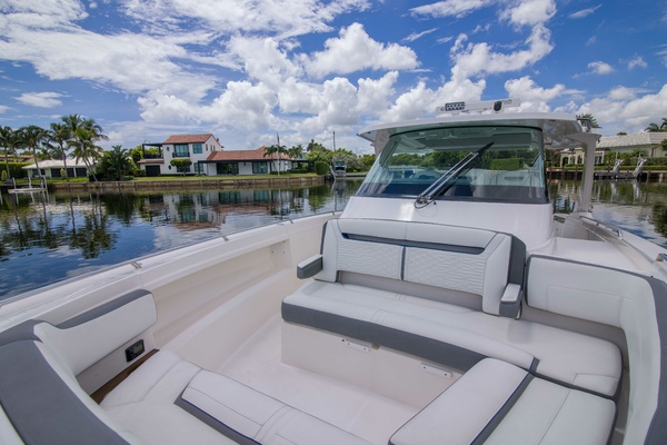 Tiara Yachts 38LS - One One