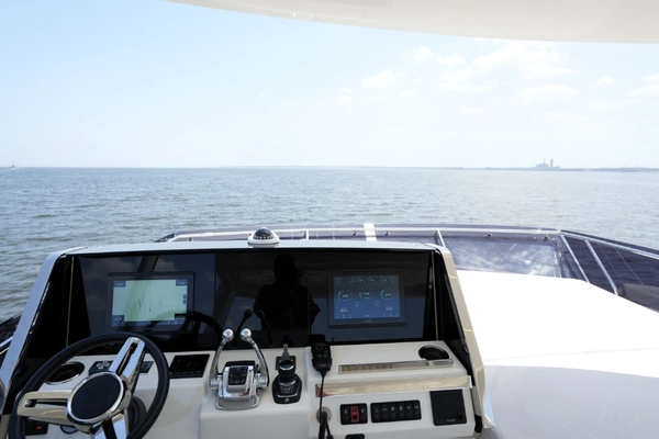 Prestige 590 Yacht For Sale