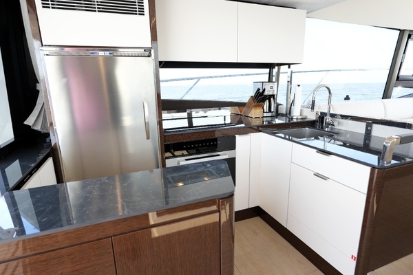 59ft Prestige Yacht For Sale