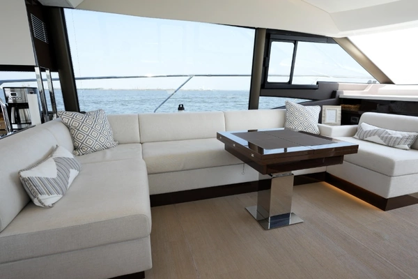 Prestige 590 Yacht For Sale
