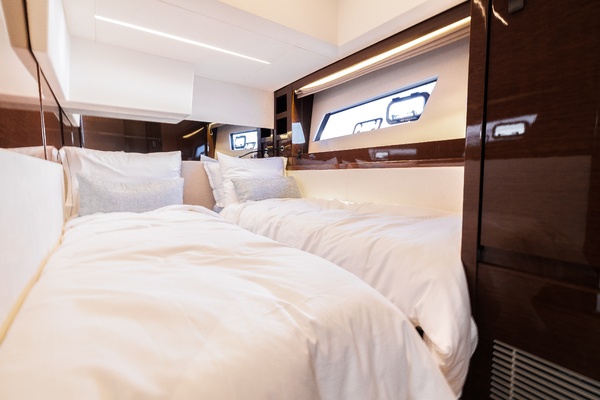 52ft Prestige Yacht For Sale
