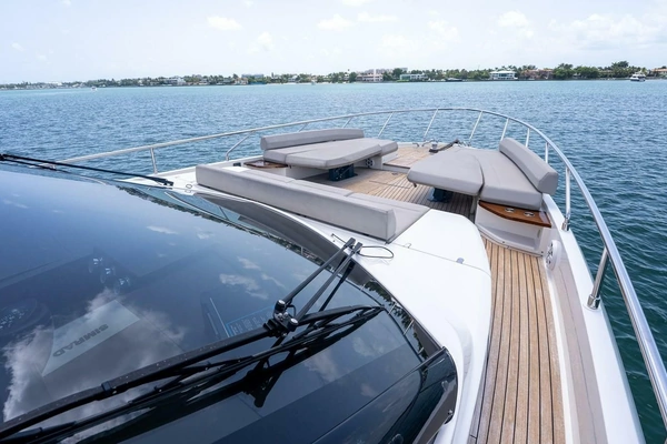 Ferretti Yachts 670 Motoryacht Yacht For Sale