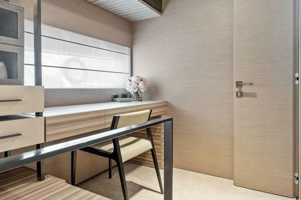 Ferretti Yachts 670 Motoryacht Yacht For Sale