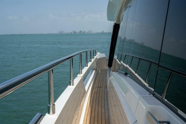 Ferretti Yachts 670 Motoryacht Yacht For Sale