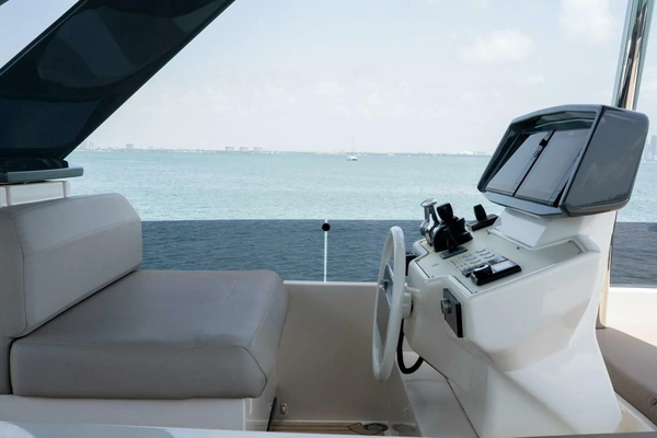 Ferretti Yachts 670 Motoryacht Yacht For Sale