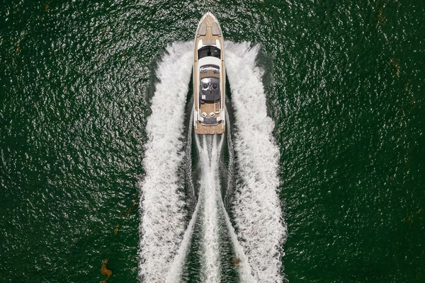 Ferretti Yachts 670 Motoryacht Yacht For Sale