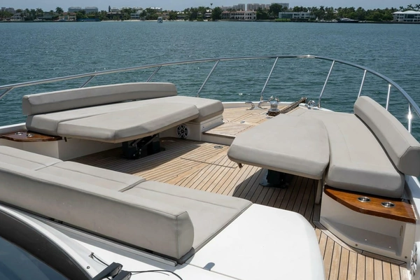 Ferretti Yachts 670 Motoryacht Yacht For Sale