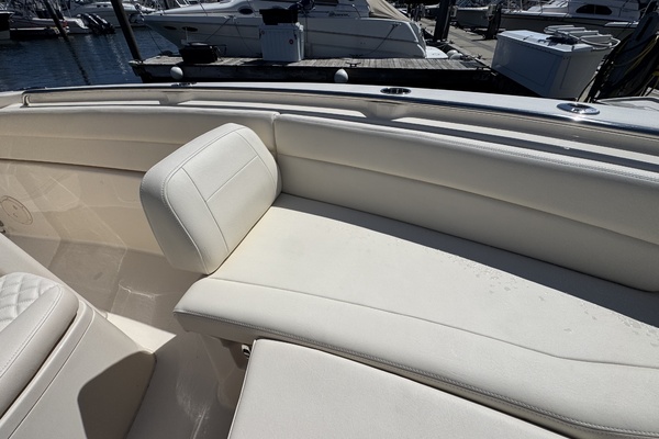 27ft Grady White Yacht For Sale