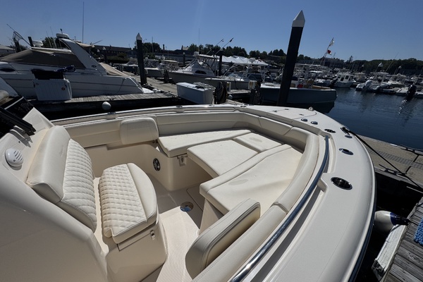 27ft Grady White Yacht For Sale