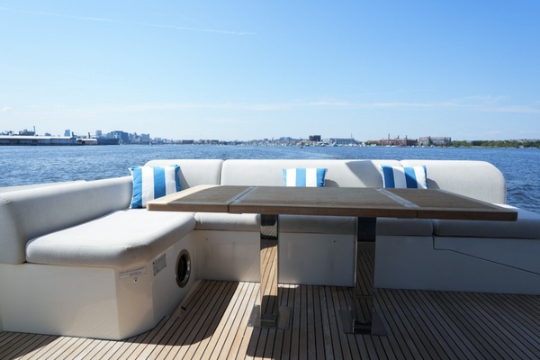 59ft Prestige Yacht For Sale