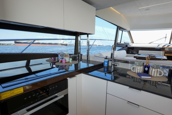 59ft Prestige Yacht For Sale