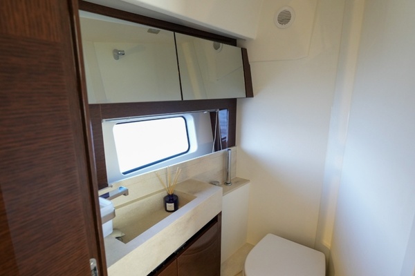 59ft Prestige Yacht For Sale
