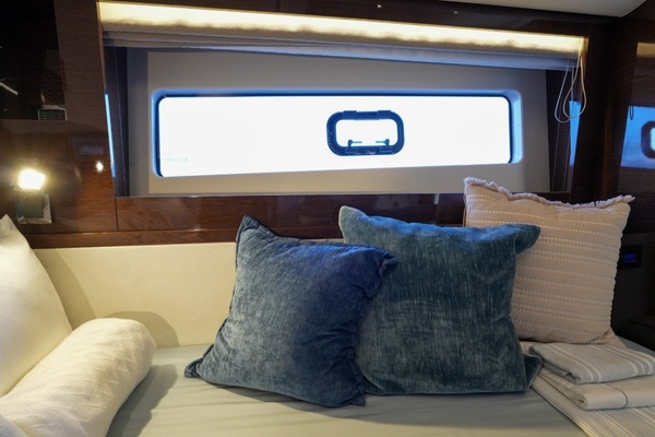 59ft Prestige Yacht For Sale