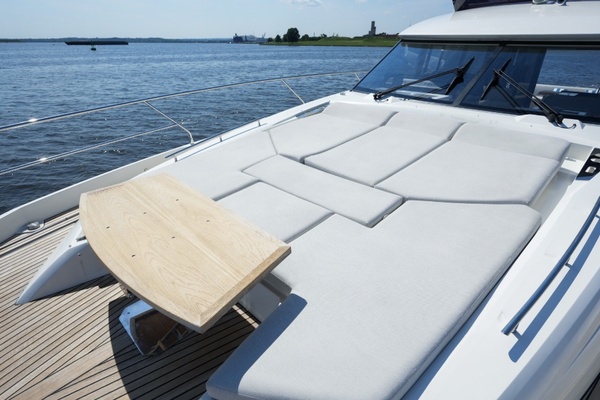 59ft Prestige Yacht For Sale