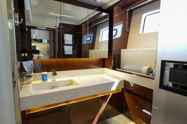 59ft Prestige Yacht For Sale