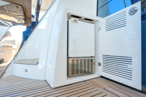 59ft Prestige Yacht For Sale