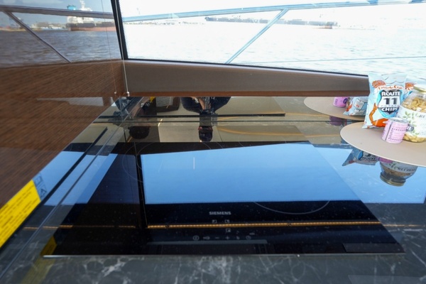 59ft Prestige Yacht For Sale