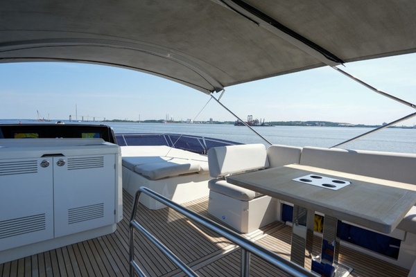 59ft Prestige Yacht For Sale