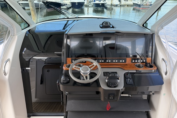 38ft Tiara Yachts Yacht For Sale