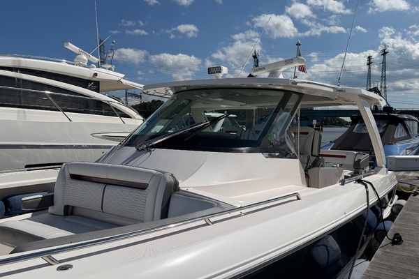 38ft Tiara Yachts Yacht For Sale