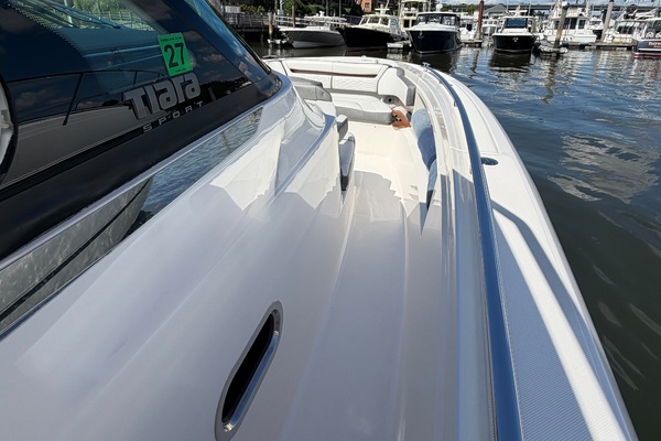 38ft Tiara Yachts Yacht For Sale