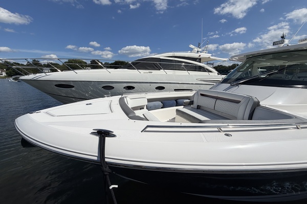 38ft Tiara Yachts Yacht For Sale