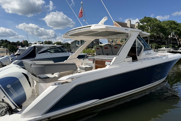 38ft Tiara Yachts Yacht For Sale