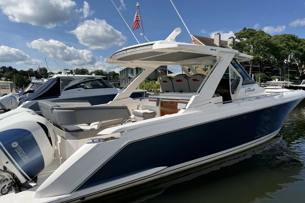 38-ft-Tiara Yachts-2019-- Cos Cob Connecticut United States  yacht for sale