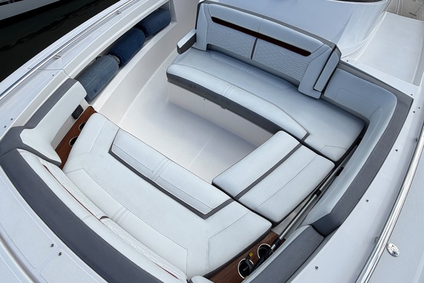 38ft Tiara Yachts Yacht For Sale