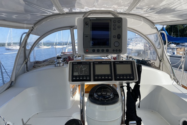 EPIPHANY 36ft Sabre Yacht For Sale