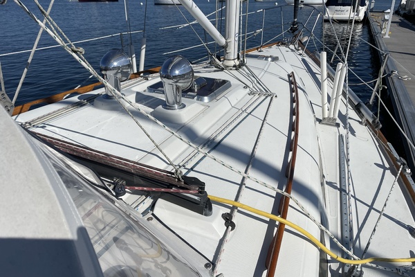 EPIPHANY 36ft Sabre Yacht For Sale