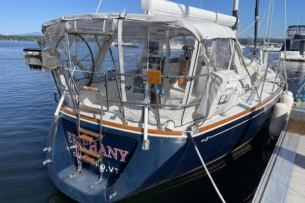 EPIPHANY 36ft Sabre Yacht For Sale