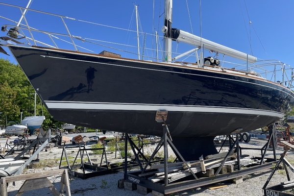 EPIPHANY 36ft Sabre Yacht For Sale