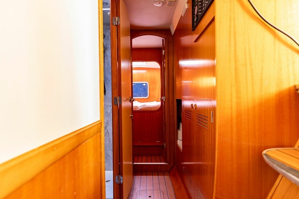 2001Lagoon 41 ft 410