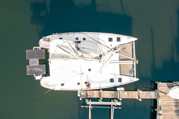 2001Lagoon 41 ft 410