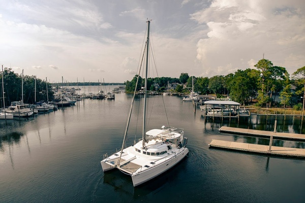 2001Lagoon 41 ft 410